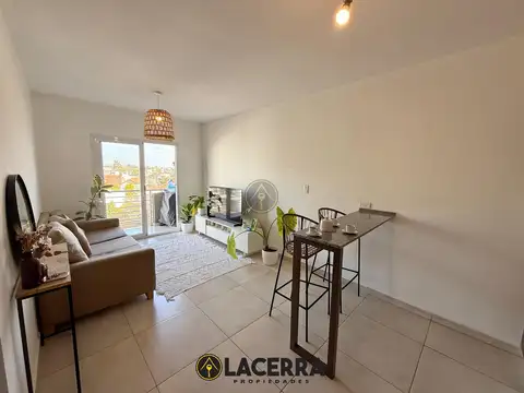 Departamento 2 ambientes con cochera en Jose León Suarez