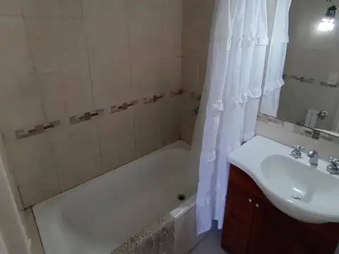Departamento en Alquiler en Olivos Vias/Maipu, $ 900.000