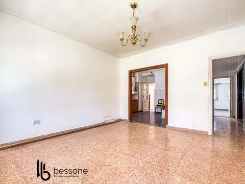 Casa en Venta en Parque Luro, USD 149.900