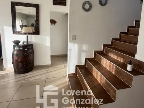 Casa en Venta con 7 cocheras