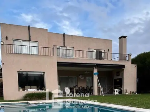 Casa en Venta en Belen de Escobar, USD 390.000