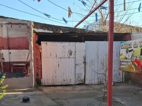 Casa en venta c/ cochera en Villa de Mayo, APTO CREDITO