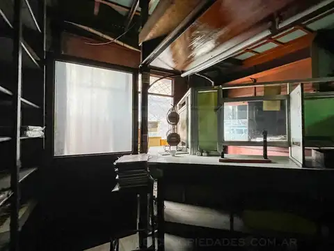 Local en Alquiler en San Isidro Vias / Rolon, $ 850.000