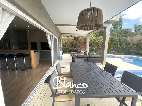 Casa en Venta 1 año