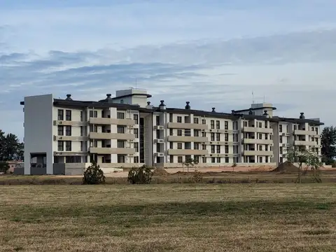 Radio constructivo Pilay 100