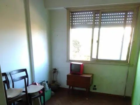 MORON Vivienda multifamiliar en lote de 451m2