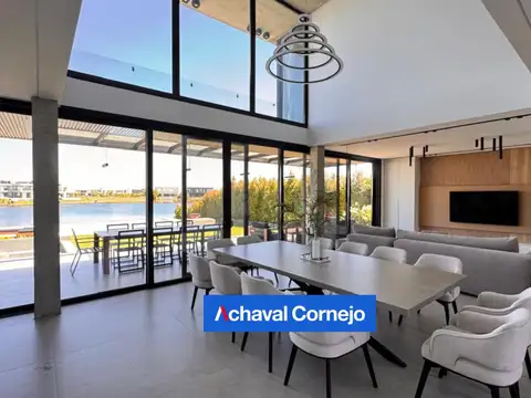Casa en  Venta en Puertos, Costas, Al Agua, 5 dormitorios en Suite