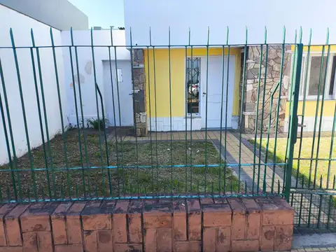 Casa en Venta en Capitan Bermudez, USD 55.000