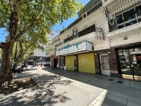 Local comercial en Alquiler en Parque Chas en Los Incas y Triunvirato