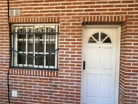 Pje. Agustín Magaldi 800