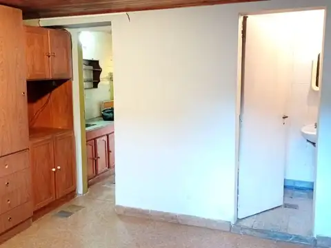 Depto Tipo Casa 2 ambientes con 1 baño