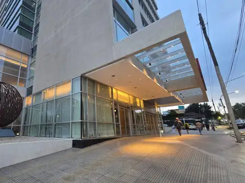 DEPARTAMENTO EN VENTA - Edificio Hilton Garden - Piso 24