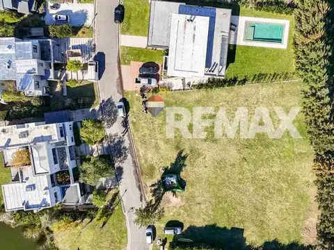 VENTA LOTE BARRIO LAGOS DEL NORTE