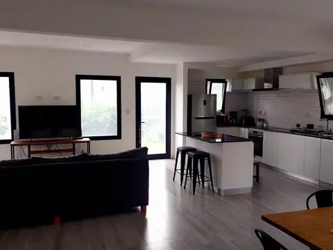 Casa en Alquiler Temporal en San Lucas, Canning