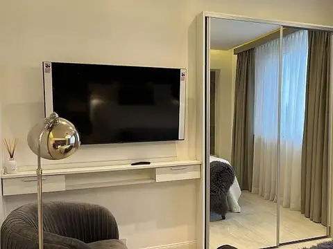 Departamento en Alquiler con 1 cocheras