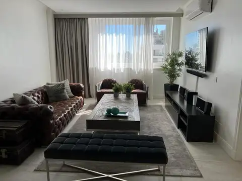 Impecable. Piso alto amoblado y equipado.  Recoleta