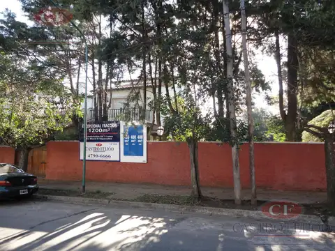 Venta Terreno Único en  La Lucila – 800 m²