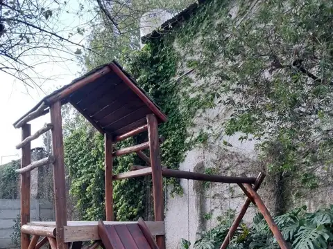 Lote con edificación 