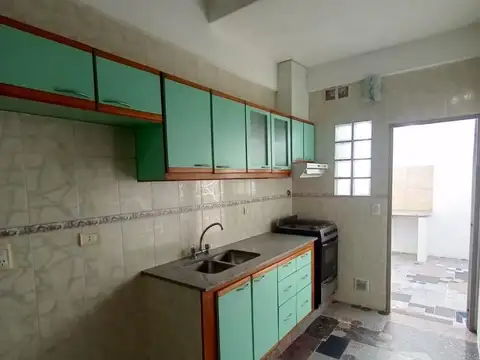 Departamento en Alquiler en Villa Luzuriaga, $ 550.000