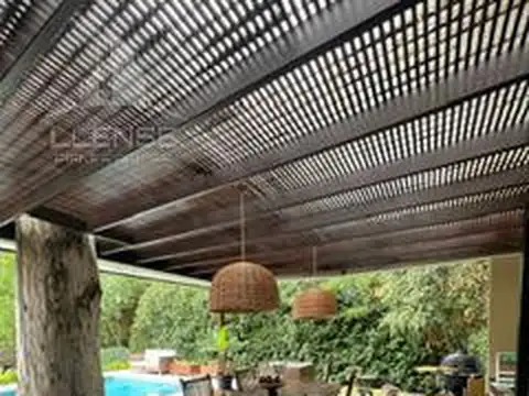 Casa 5 ambientes en 1 planta en venta - Abril Club De Campo