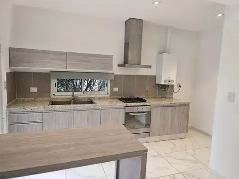 Casa en Venta en Funes, USD 470.000