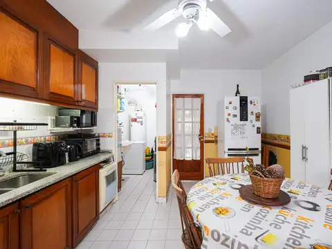 Casa 4 ambientes con 3 baños