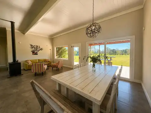Casa en Alquiler de 4 dormitorios