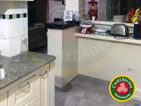 Reconquista e/ Zapiola y Padre Bruno 100