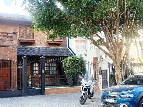 ALQUILER CASA EN VILLA DEL PARQUE