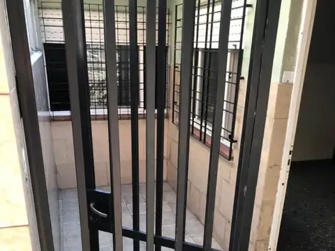 Depto Tipo Casa en Venta de 2 ambientes