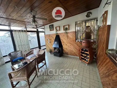 Casa 3 ambientes con 2 baños