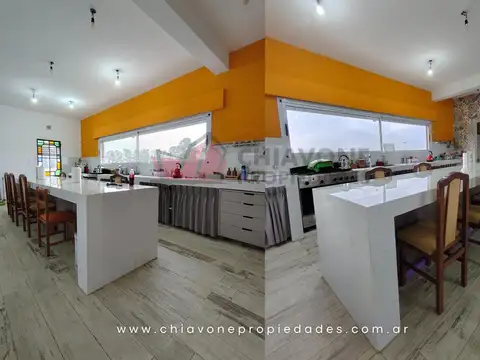 Quinta en Venta con 2 cocheras