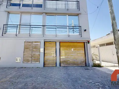 Departamento en venta en Martínez, 2 amb con balcon y 2 cocheras