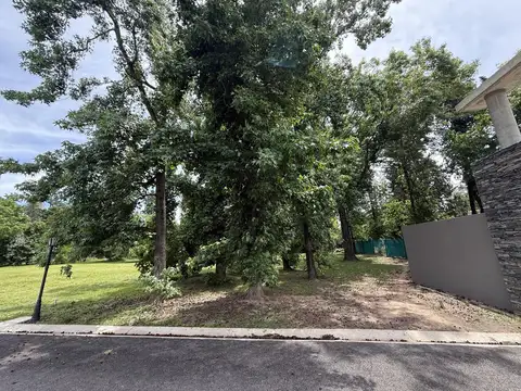 Terreno en Venta 17  mts Fondo
