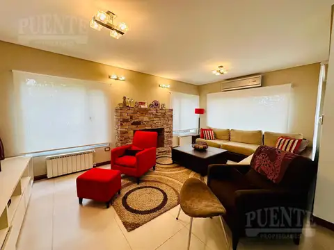 Casa en Venta en Solar Del Bosque, USD 420.000