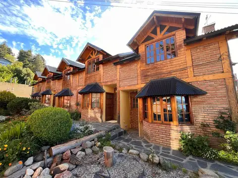 Venta complejo de  11 cabañas con vista al lago km 5