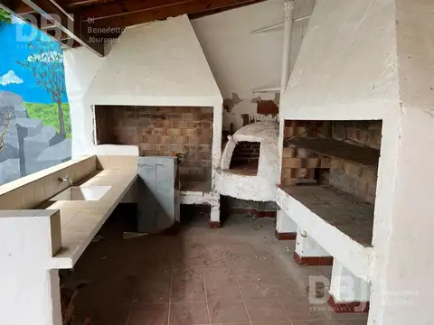 VENTA HOTEL FAMILIAR EN VILLA GESSELL