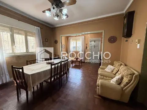 Depto Tipo Casa en Venta 60 años