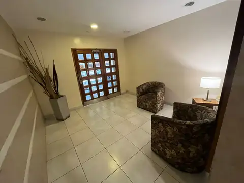 Membrillar 200, Piso 6