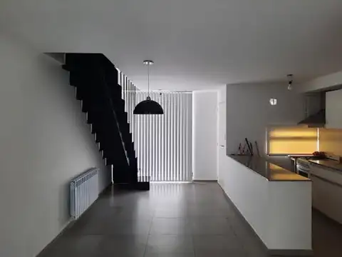 Dto. tipo duplex en excelente zona!
