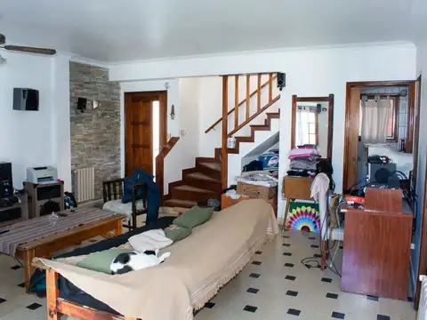 PROPIEDAD EN BLOCK. CASA + DEPARTAMENTO + LOCAL.