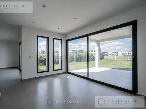 Casa a Estrenar en Barrio Santa Lucia .Pilar del Este !