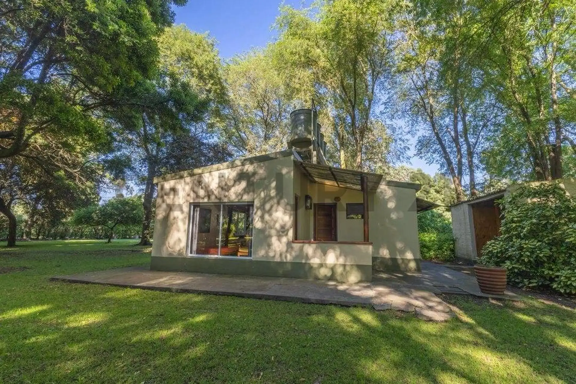 Complejo de cabañas en venta – Barrio Santa Isabel, 220m²