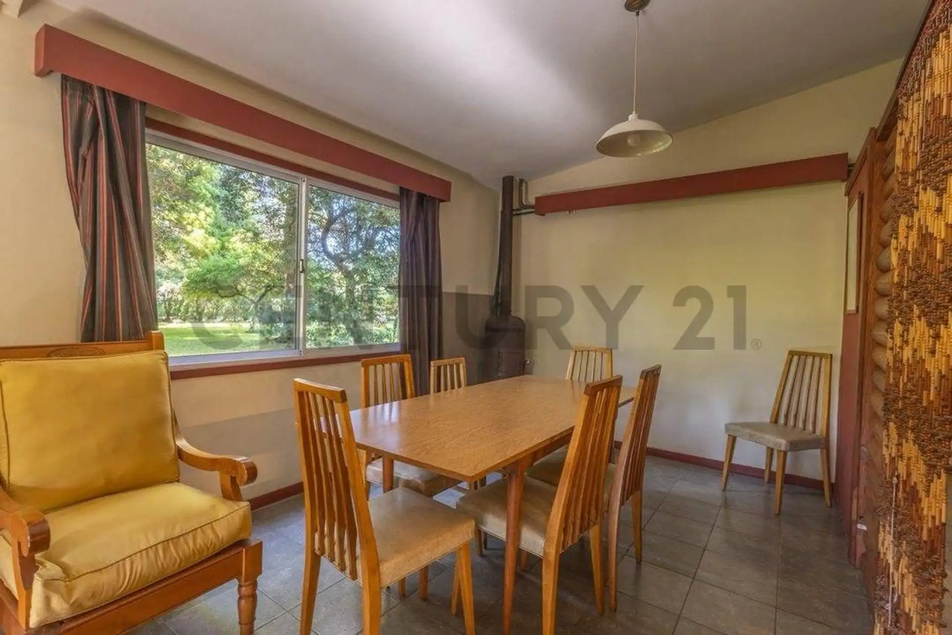 Complejo de cabañas en venta – Barrio Santa Isabel, 220m²