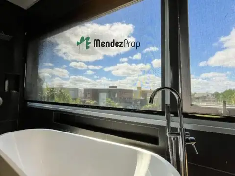 Casa en Venta con 6 cocheras