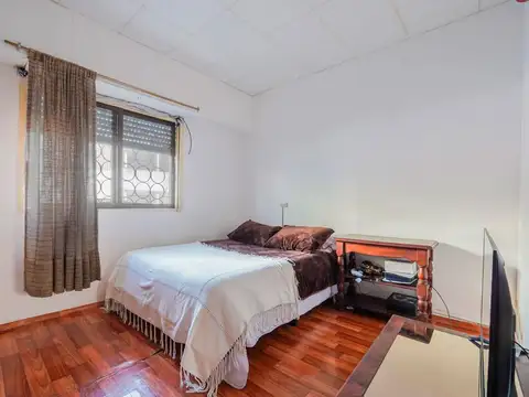 Depto Tipo Casa en Venta 56 años