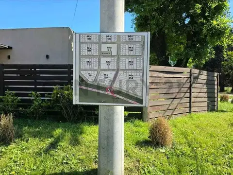 Naciones Unidas 300, Piso 0