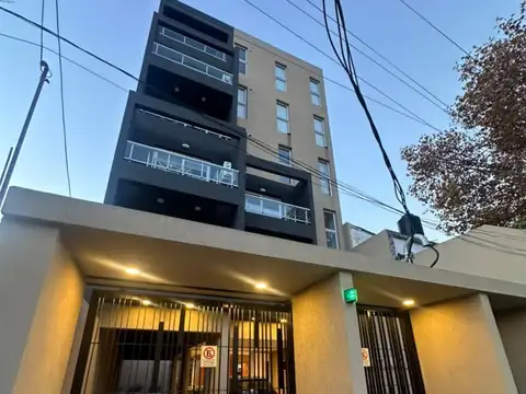 VENTA DE MONOAMBIENTE A ESTRENAR AL FRENTE CON BALCON APTO CREDITO