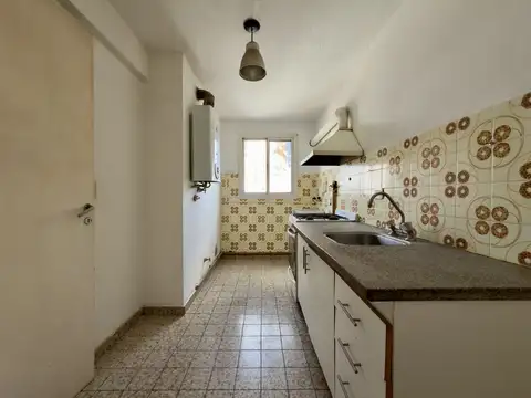 Departamento en Venta en Plaza Moreno, USD 59.000