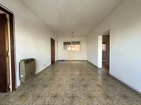 56 700, Piso 7